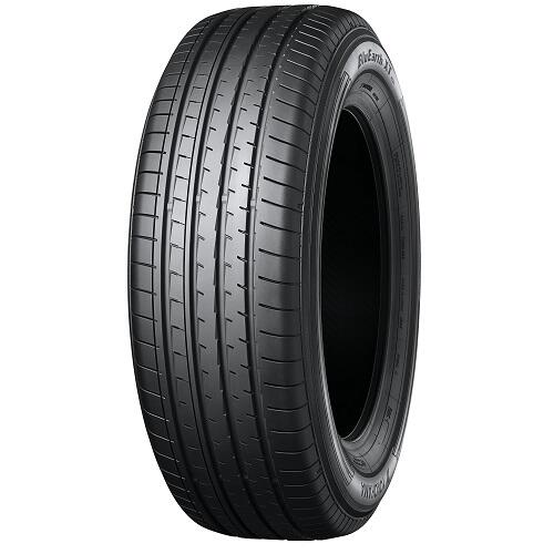 لاستیک یوکوهاما 215/50R 18 گل BluEarth-XT AE61